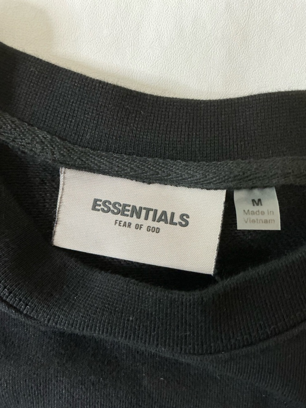 Essentials Men’s Black Logo Crewneck Sweatshirt Size Medium - Picture 10 of 12